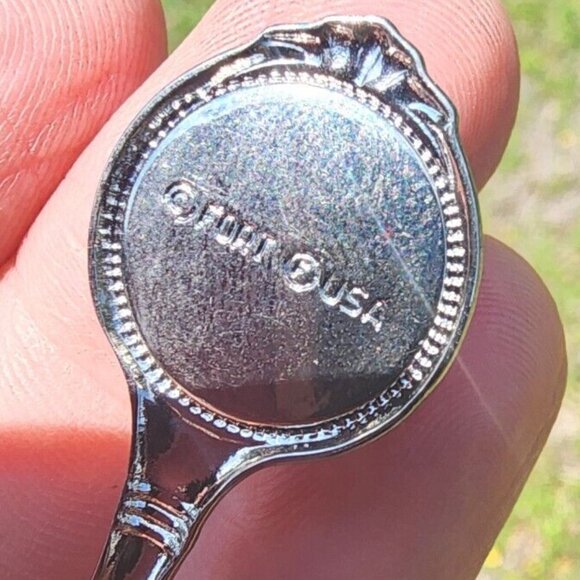 Vintage Scalloped Spoon Red rose Miniature Collectible spoon "RARE Scalloped" - Picture 4 of 11